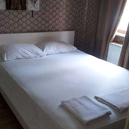 The Hera Szálloda 2*