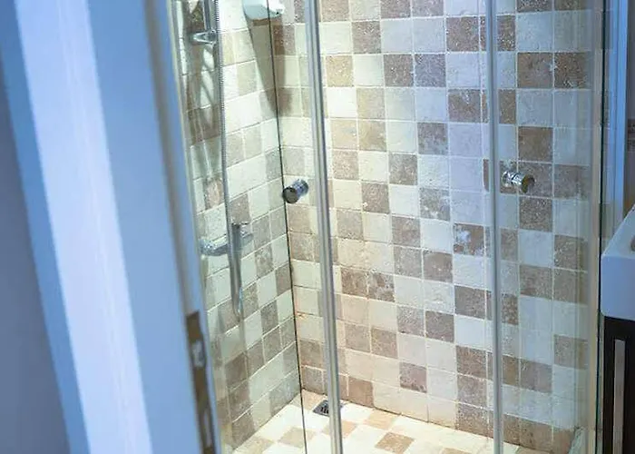 فندق The Hera 2*